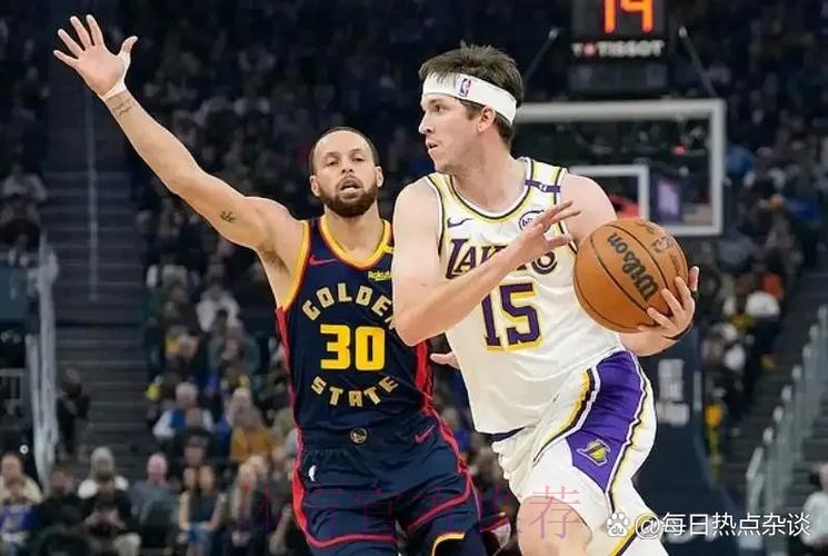 小贾32分+7记三分，艾顿10中10砍25+13，今日最佳你选谁？